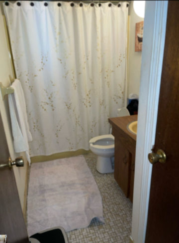 Ugly Bathroom 89 Image 2